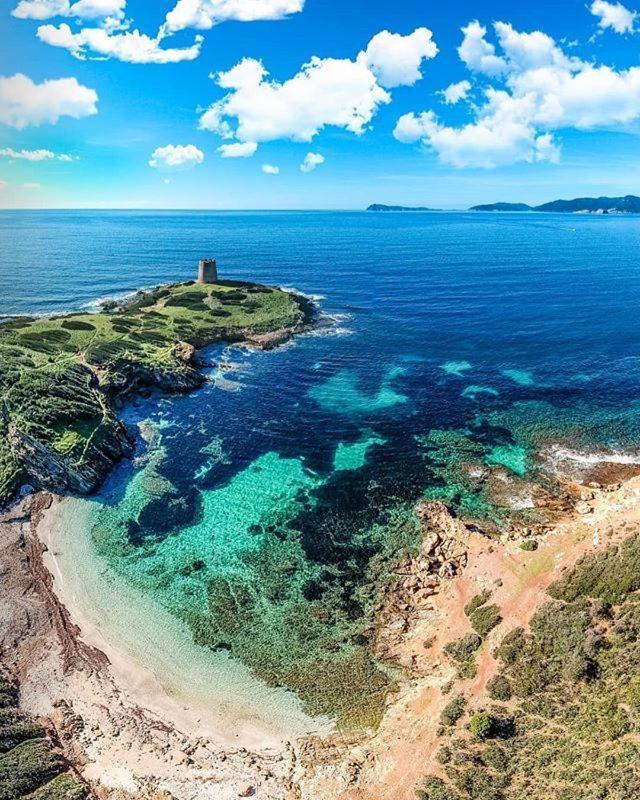 Prendas Antigas - Vacanze A Teulada Apartman Kültér fotó